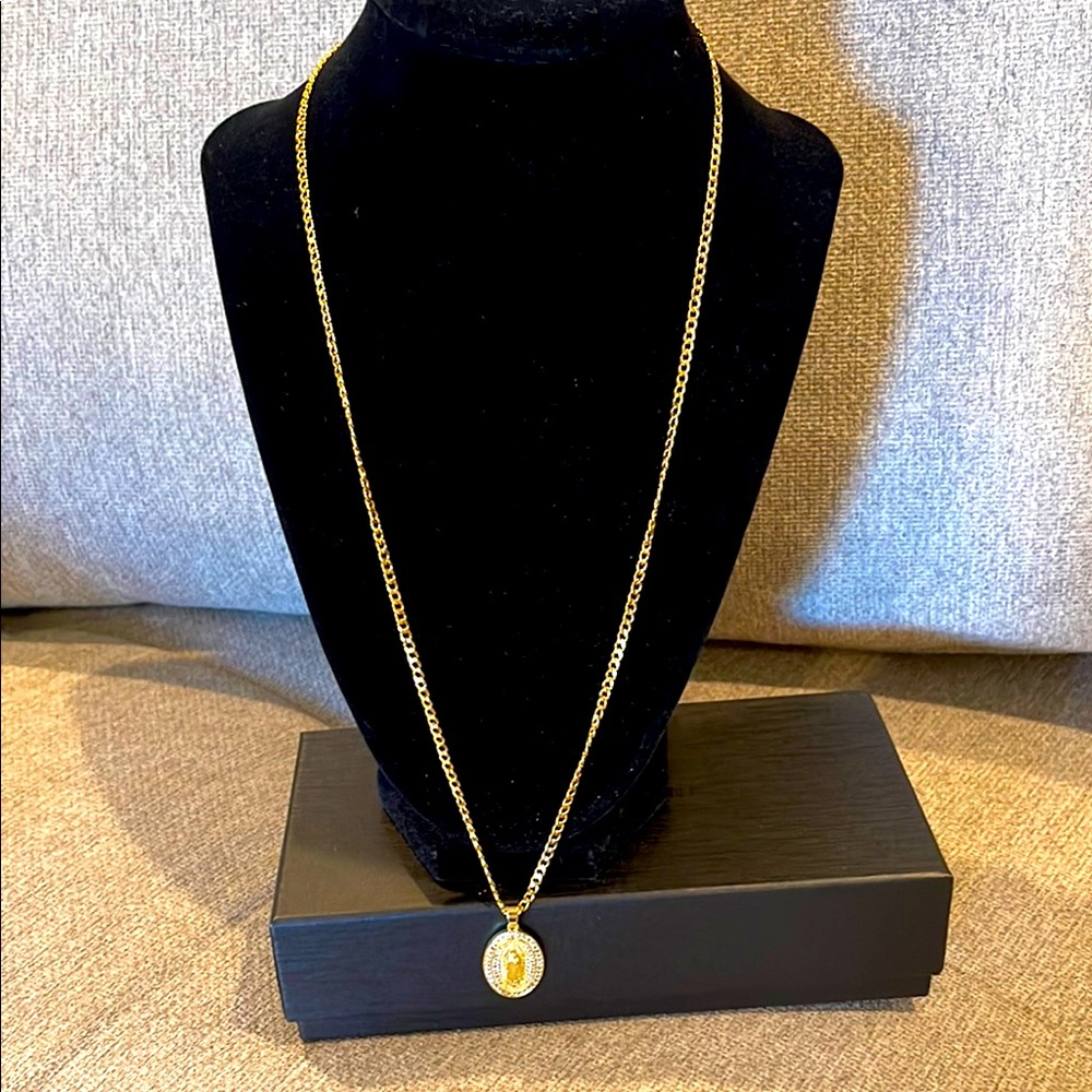 New ::: Gold virgin mother Pendant Necklace 22in